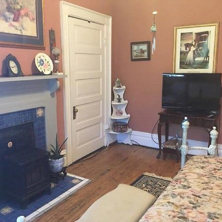 Inn Upon Moon River Plantation Chester エクステリア 写真