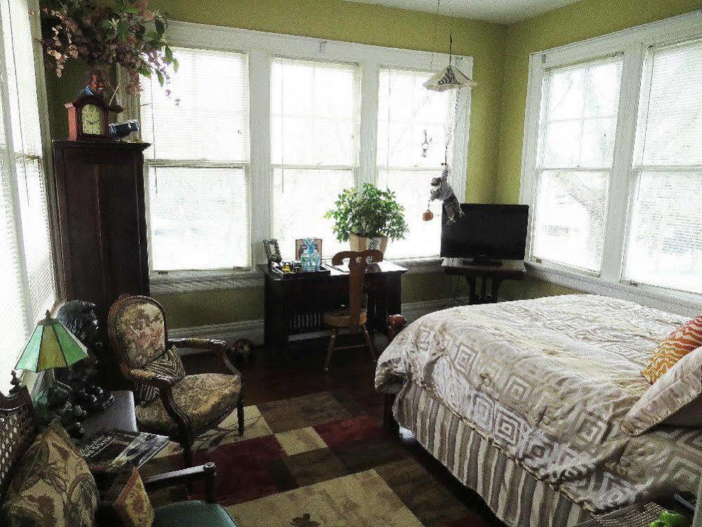 Inn Upon Moon River Plantation Chester エクステリア 写真